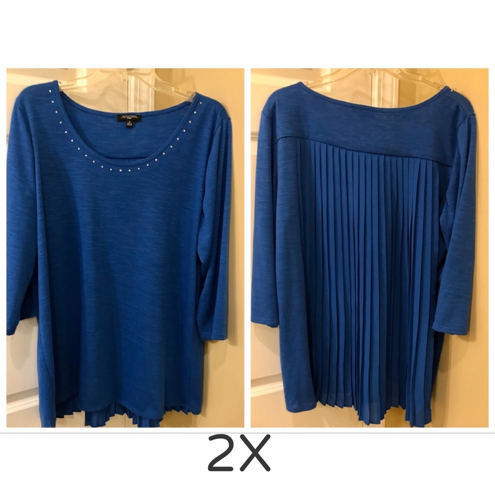 Gorgeous 2X Blouse With a Must See Back